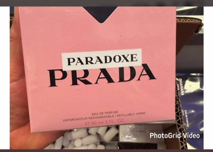 Paradoxe — Prada
