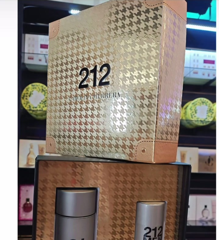 Set 212 Men NYC — Carolina Herrera